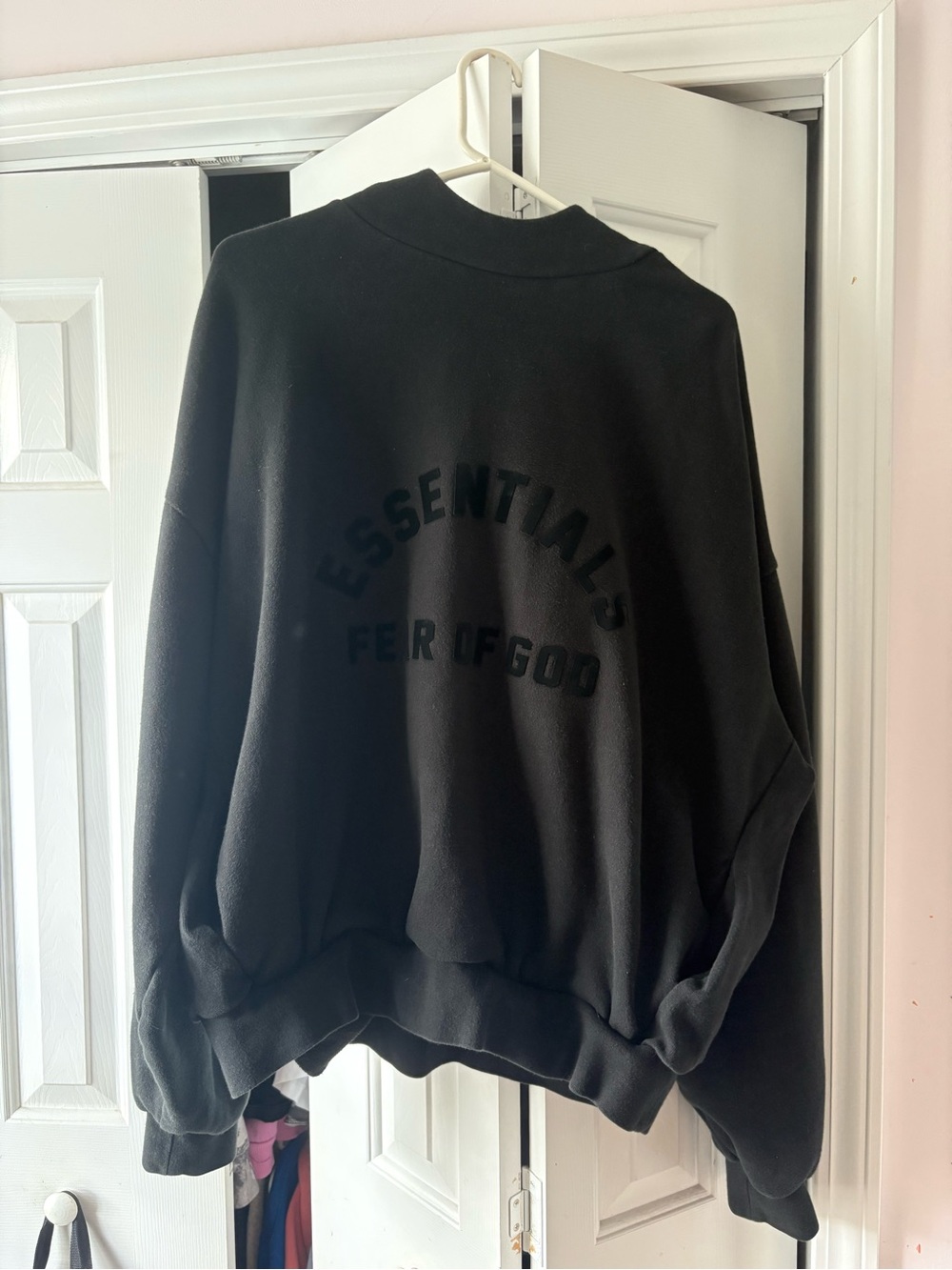 Essentials Crewneck Sweatshirt in Black